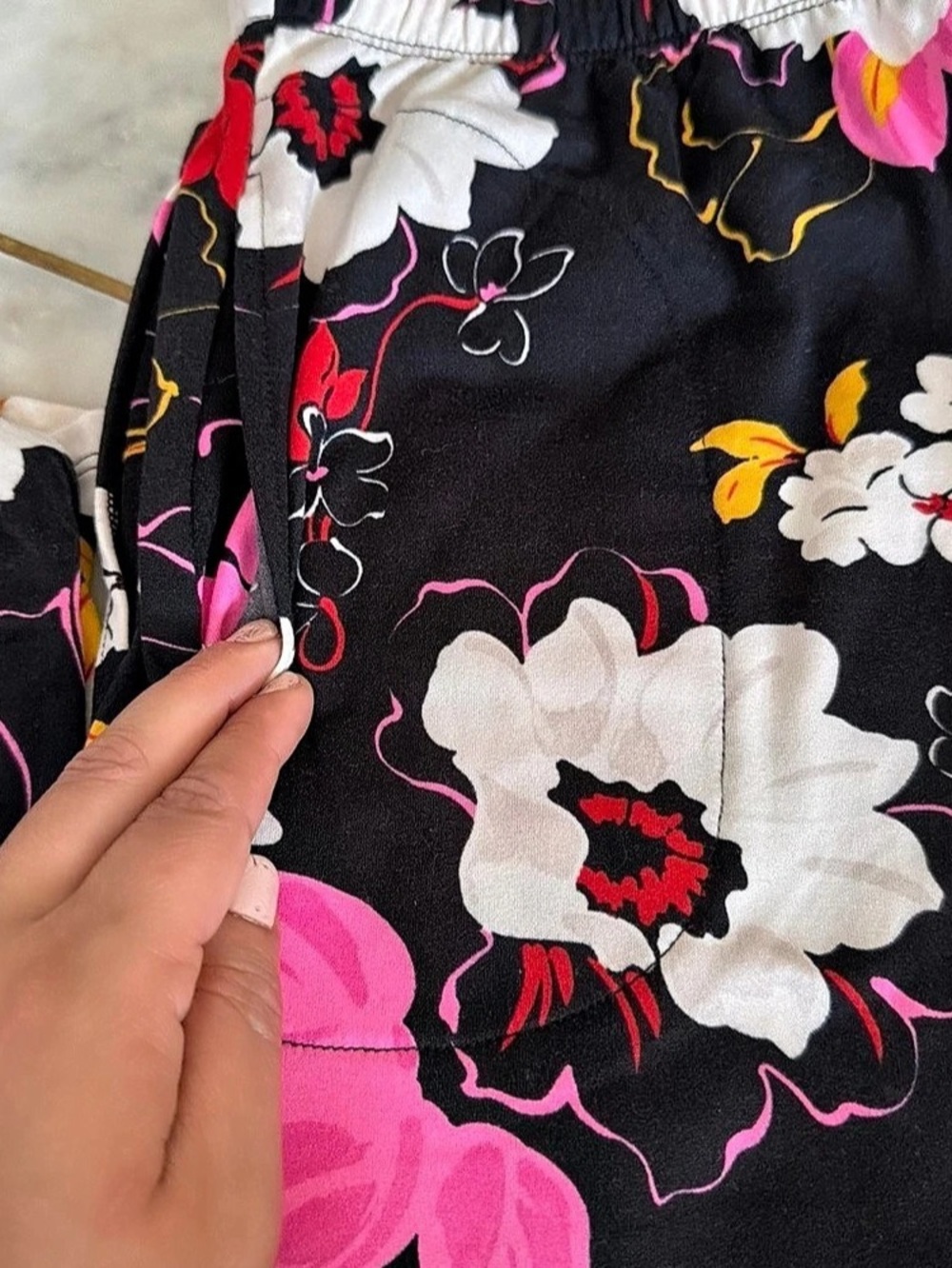 Room Service Floral Pajama Set in Black & Pink Size Medium - Picture 3 of 3